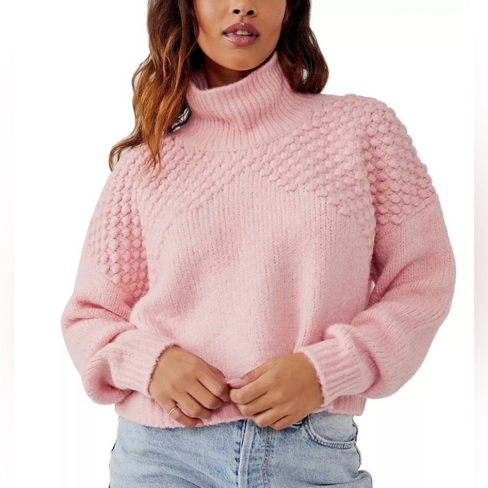 Free People Bradley Turtleneck Pullover Sweater Baby Pink Color Women’s Size M - Picture 3 of 12
